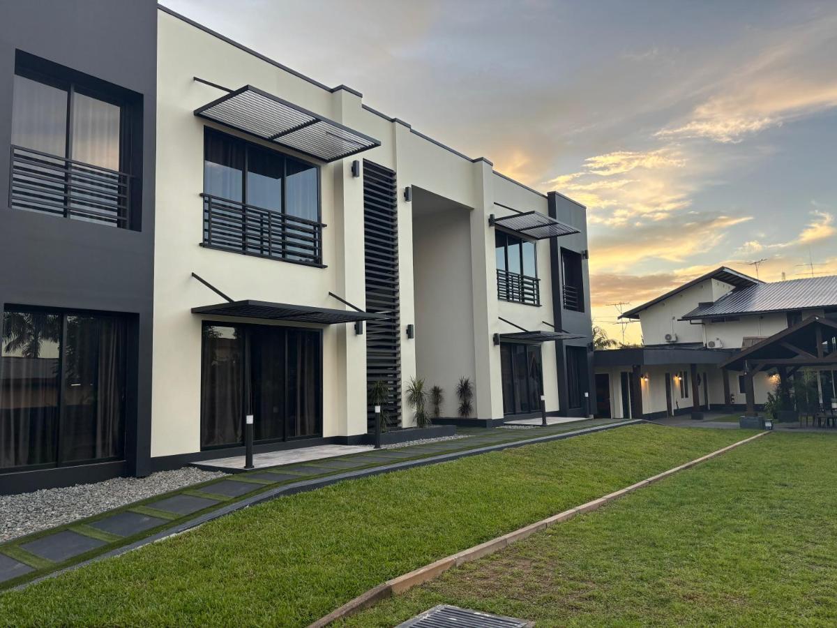 Deluxe Two-Bedroom Apartment with Garden View