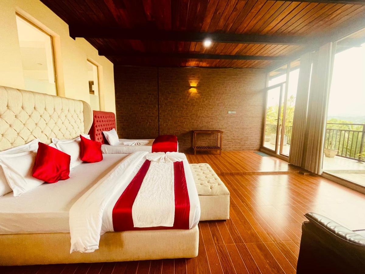 Double Room with Mountain View