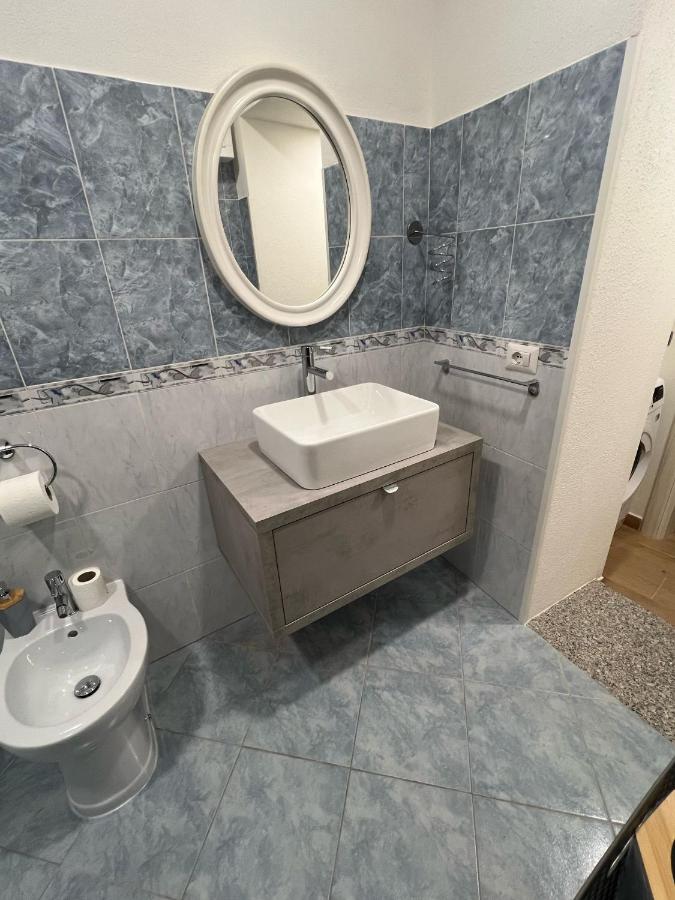 Chambre Double Deluxe (2 Adultes + 1 Enfant)