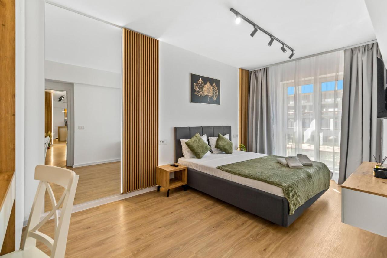 Luxury COZY 3 Room Apartment - Coresi Mall Area - B&B Brasov