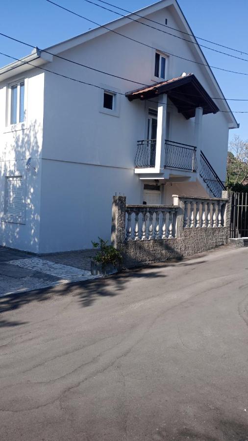 Apartmani Krsman 1 - Bed and Breakfast Herceg Novi