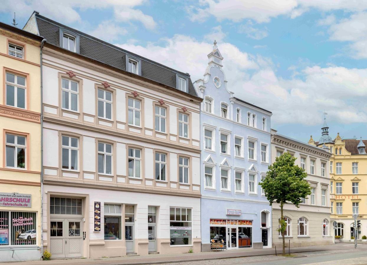 Apartments am Bahnhof - Chambres d’hôtes Stralsund