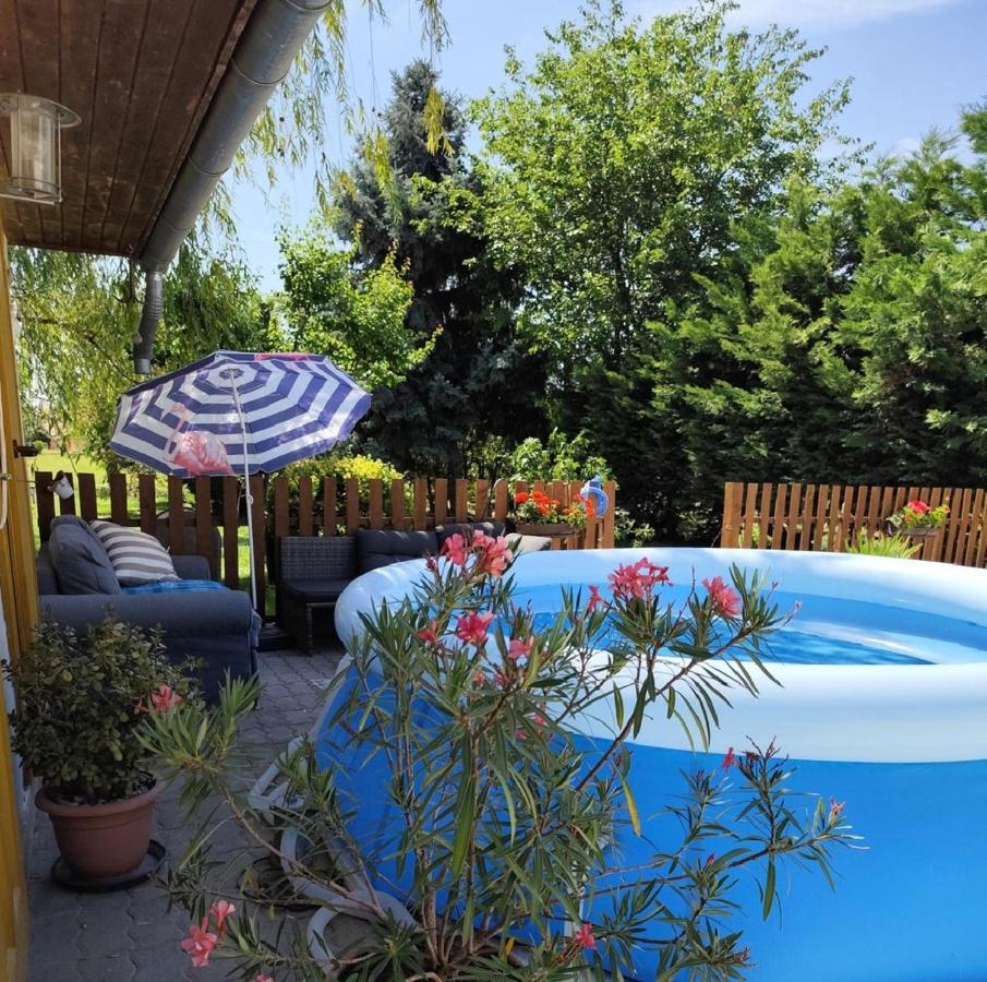 Norbi Vendégház - B&B
