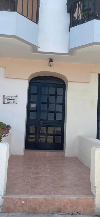 Luxury Seafront Apartment with Panoramic Views- Ghadira, Mellieha Bay - B&B Is-Sellum