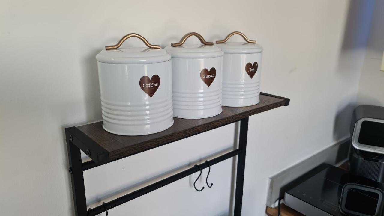 Studios & Ensuite Doubles - Central RG1 - Oracle - Station & Hospital - B&B Reading
