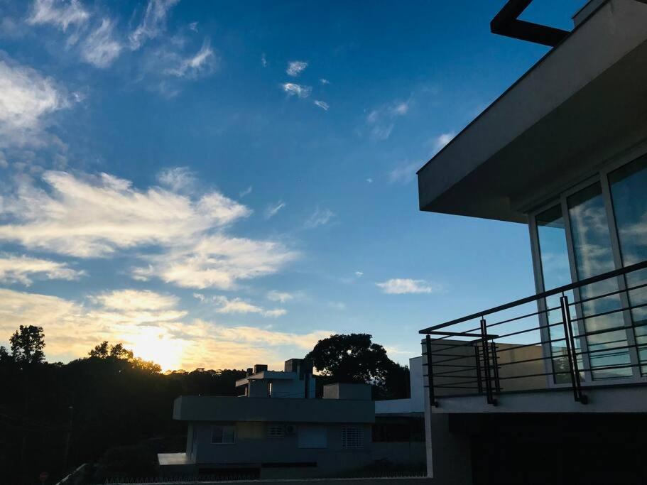 Casa confortável com piscina - B&B
