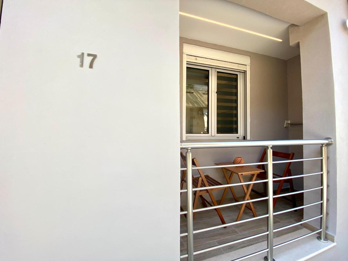 Mika Apt Very comfortable near City & beach - Ferienwohnung Thérissos