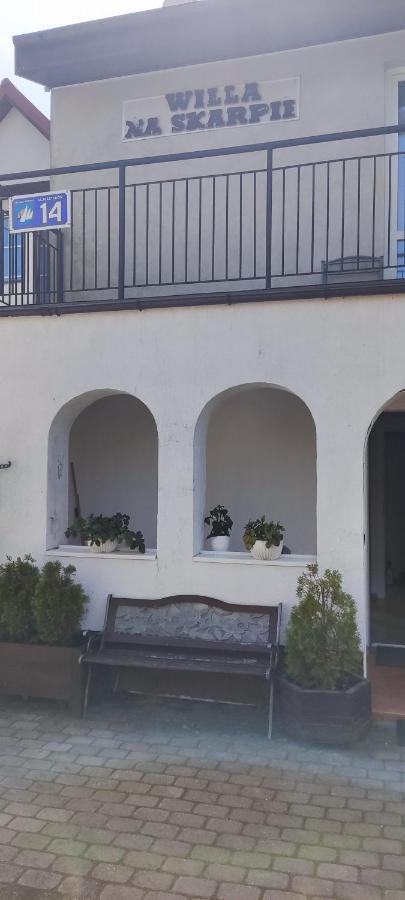 Willa Na Skarpie - B&B Krynica Morska