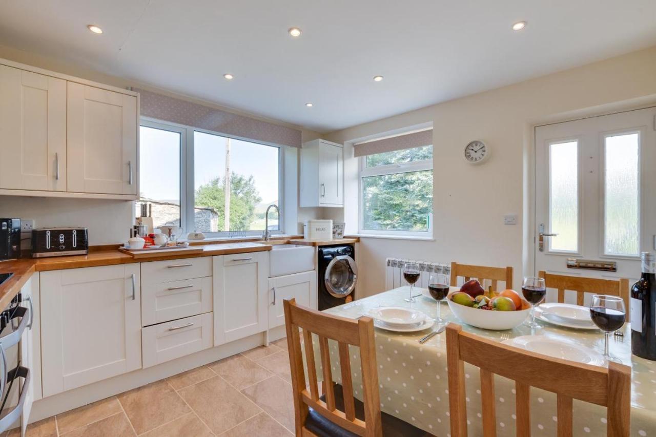 Three Halfway Houses - B&B