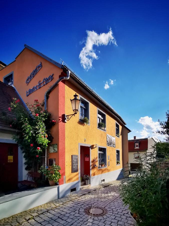 charmantes Apartment Siebenschläfer - Ferienwohnung Café 7 - B&B Weida