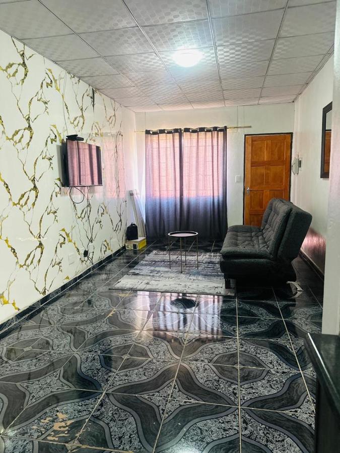 Madivas Self Catering Guesthouse - B&B Rundu