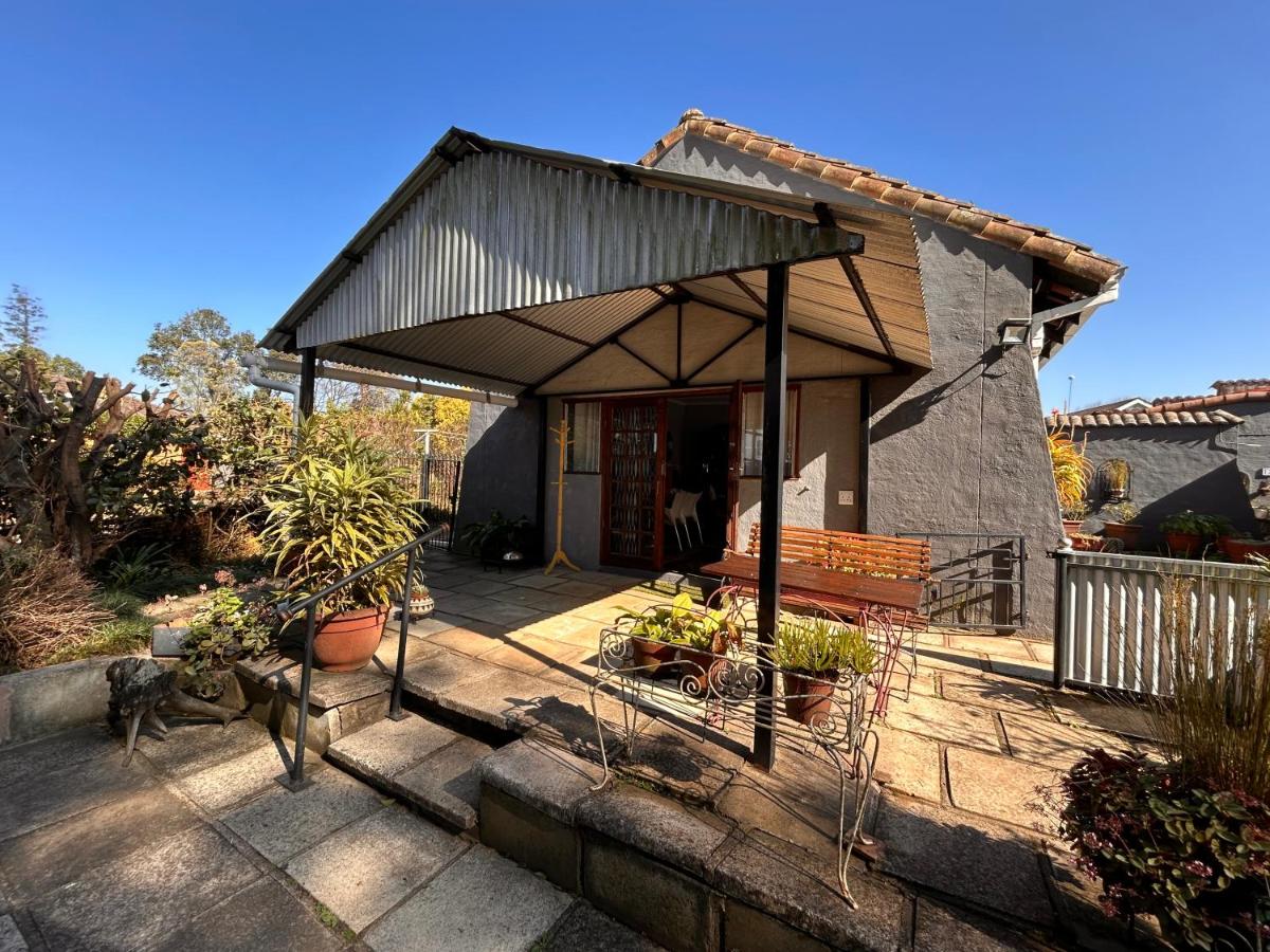 Pied Cow Cottage - B&B