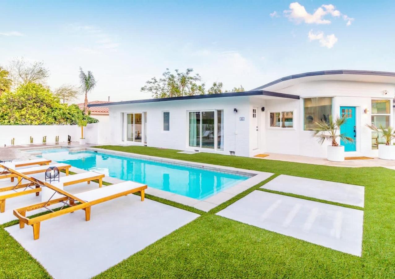 White Pearl - Pool - Spa - Mountain Views - Chambres d’hôtes Palm Springs