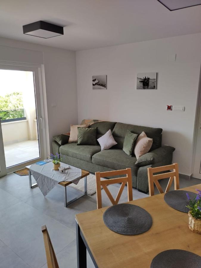 Apartman Puciko - B&B Murter