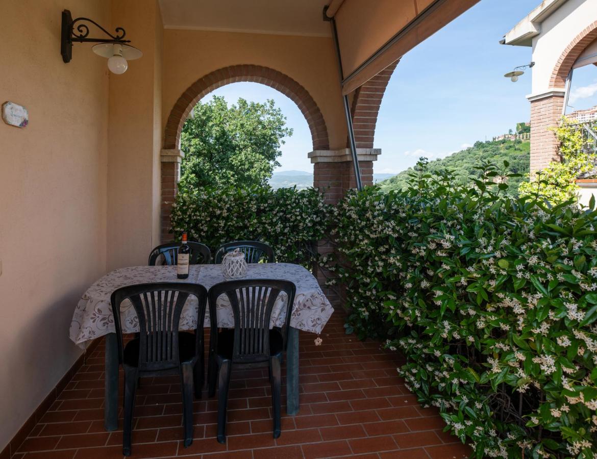 Apartment with Garden View