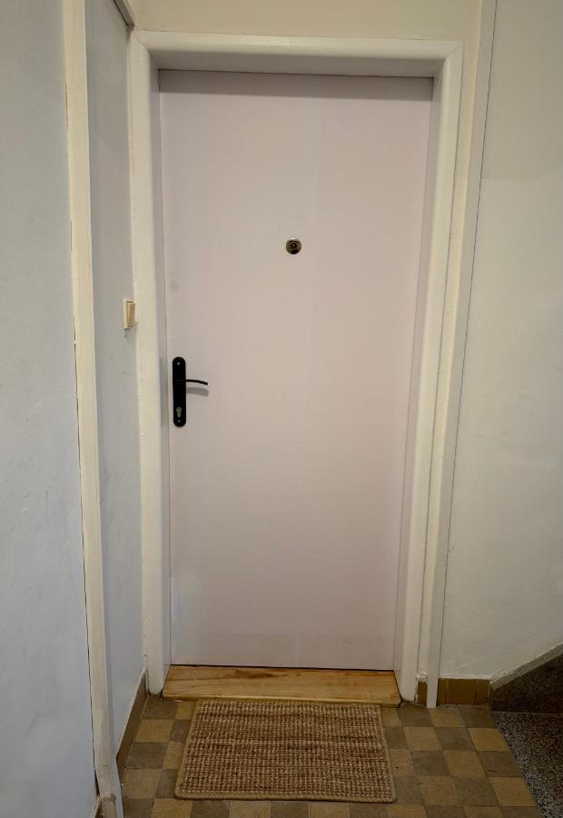 Ravine Apartments - Parking - B&B Brno