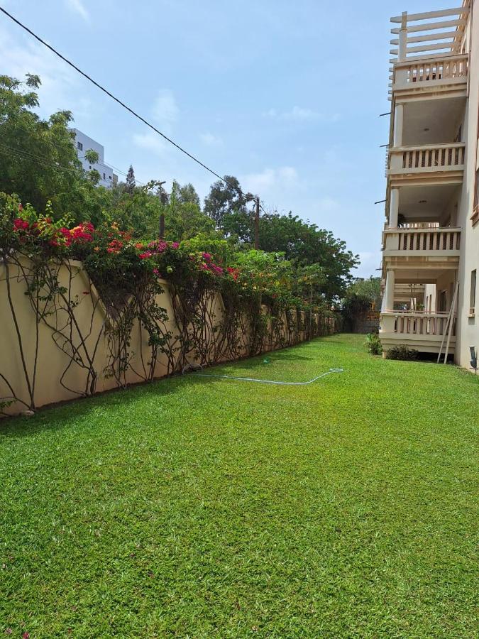 Chambre double dans une résidence avec piscine à deux pas de la mer - Ferienwohnung Dakar