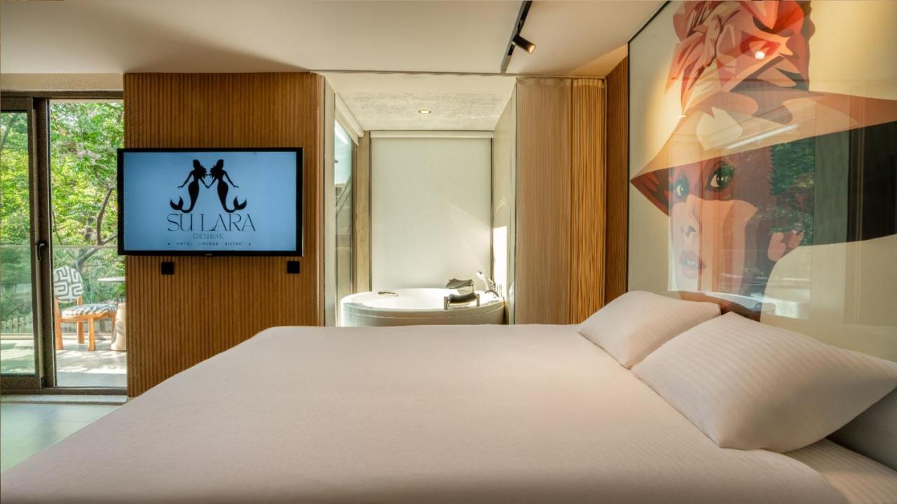 Suite with City View