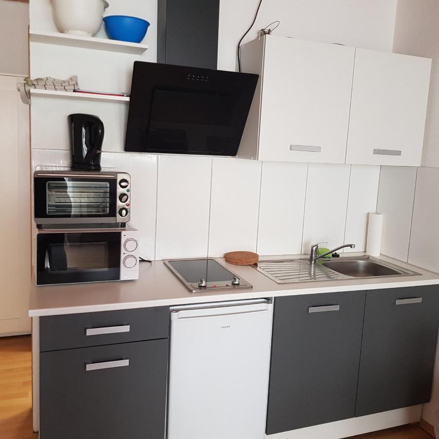 Monteurdoppelzimmer mit Küche, Bad - B&B