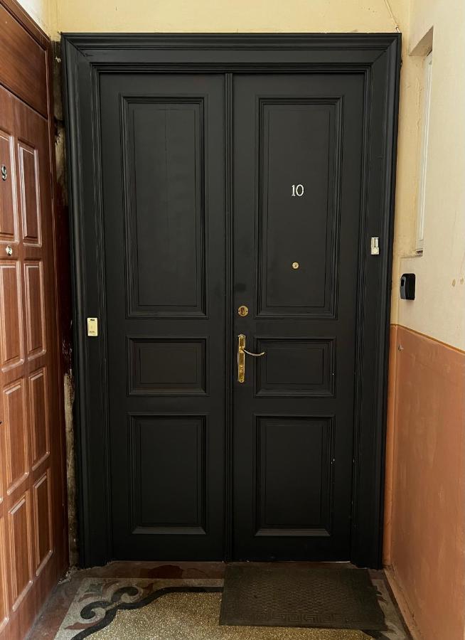 UNI Apartments - Ferienwohnung Tschernowitz