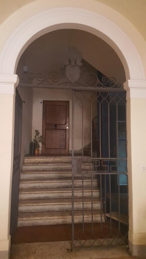 All'ombra della Torre only Rooms - Bed and Breakfast