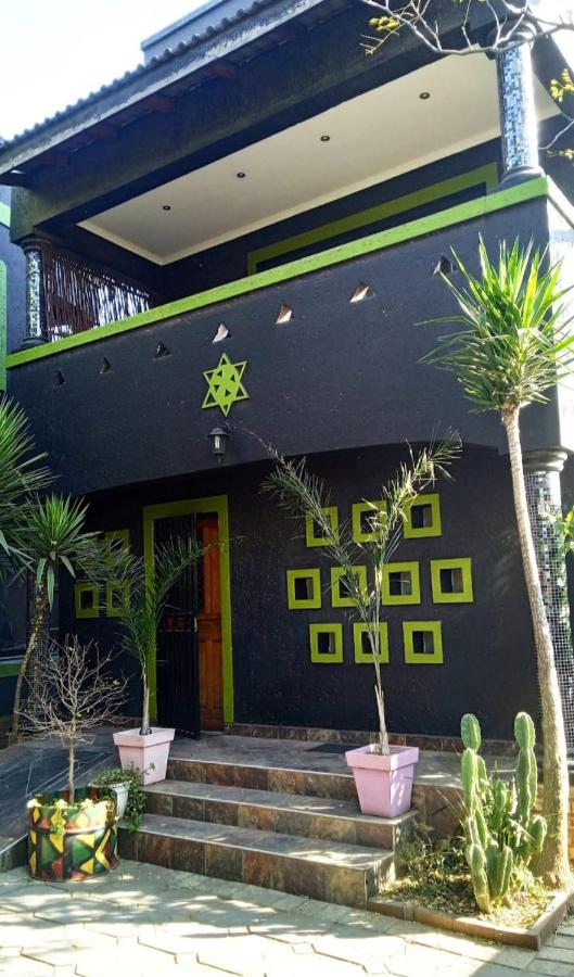 Afro Rasta Kumusha - Ferienwohnung Germinston