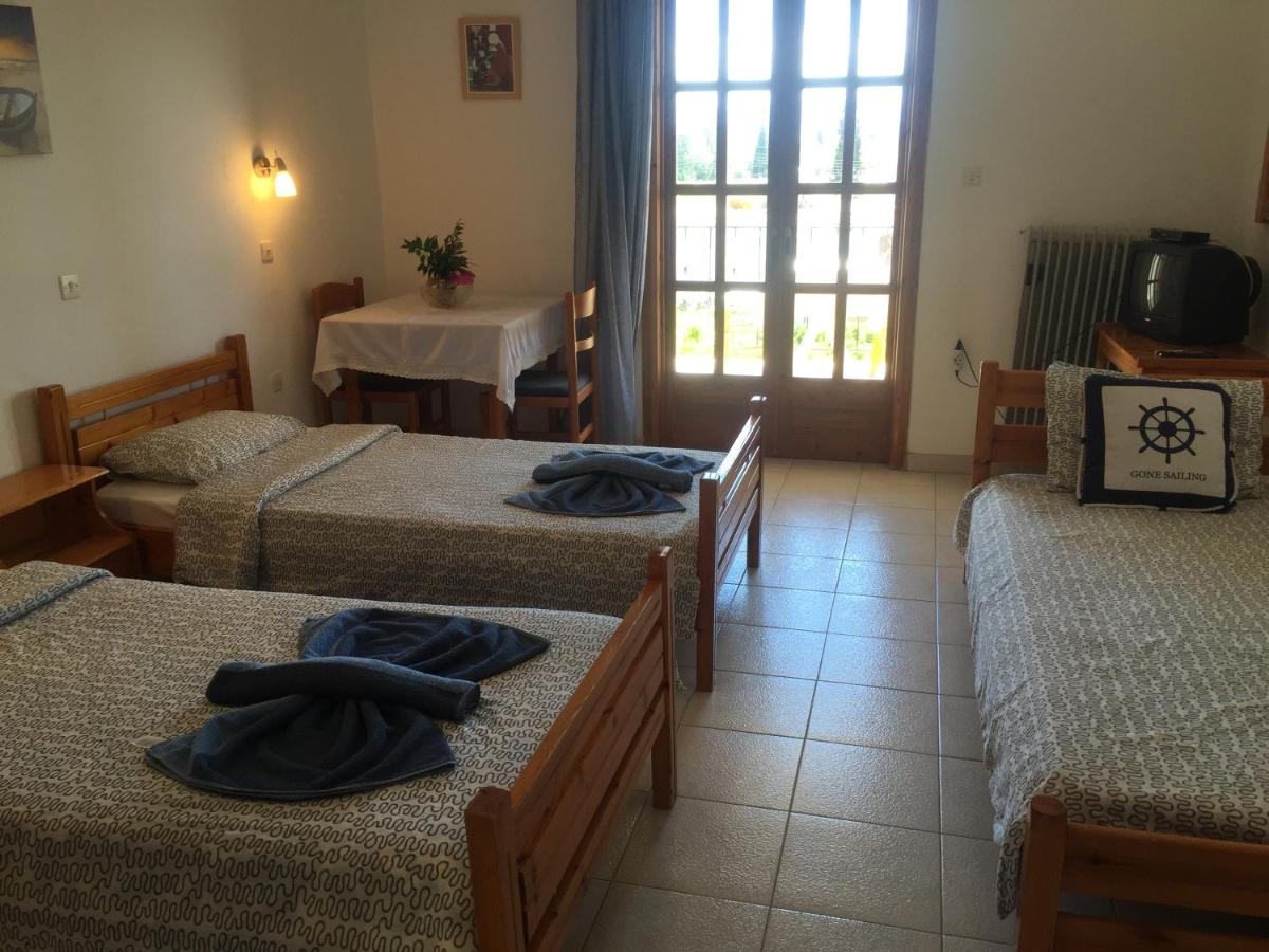 Studio (2 Adults)