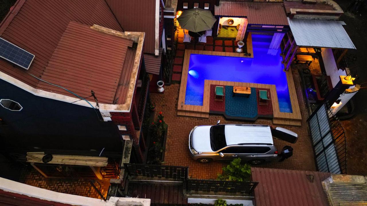 Three-Bedroom Standard Apartment
