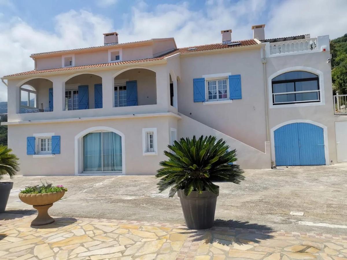 Appartement Vue Mer à Bastia, terrasse et piscine privée. - Chambres d’hôtes Bastia