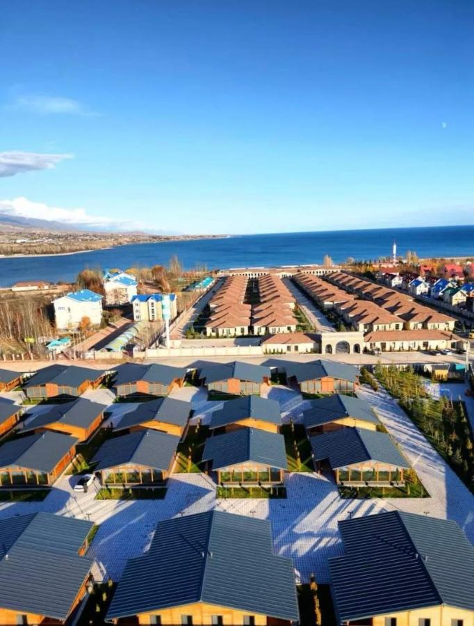 Cozy house 7 min walk from beach - B&B Cholpon-Ata