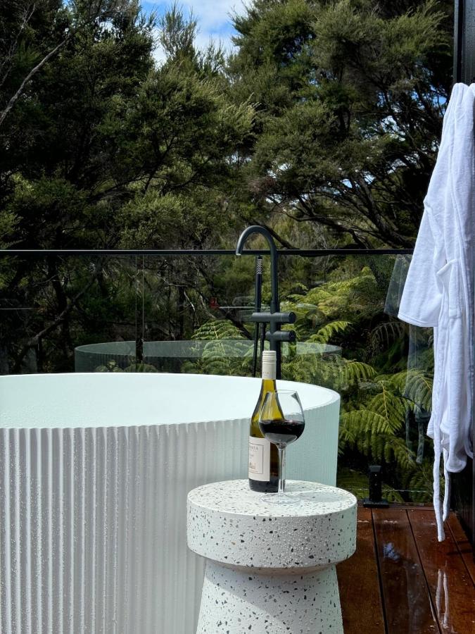 Wahapu Lodge - Luxury sea views - B&B