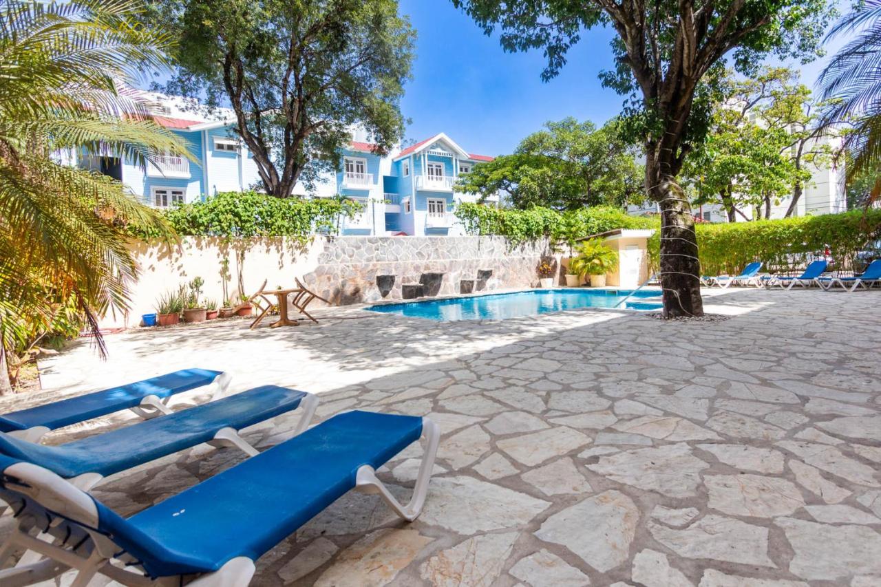 Alicia Beach, Hispaniola Sol, great location - no car needed! - B&B
