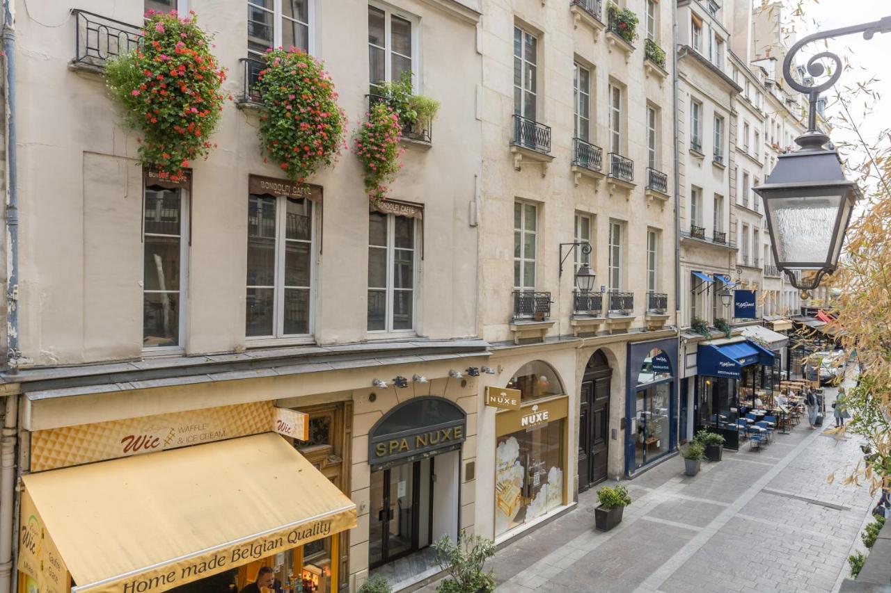 Charming flat, center of Paris - B&B París