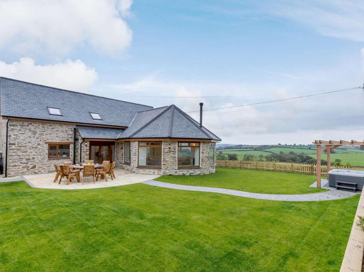5 Bed in Barnstaple 85165 - B&B