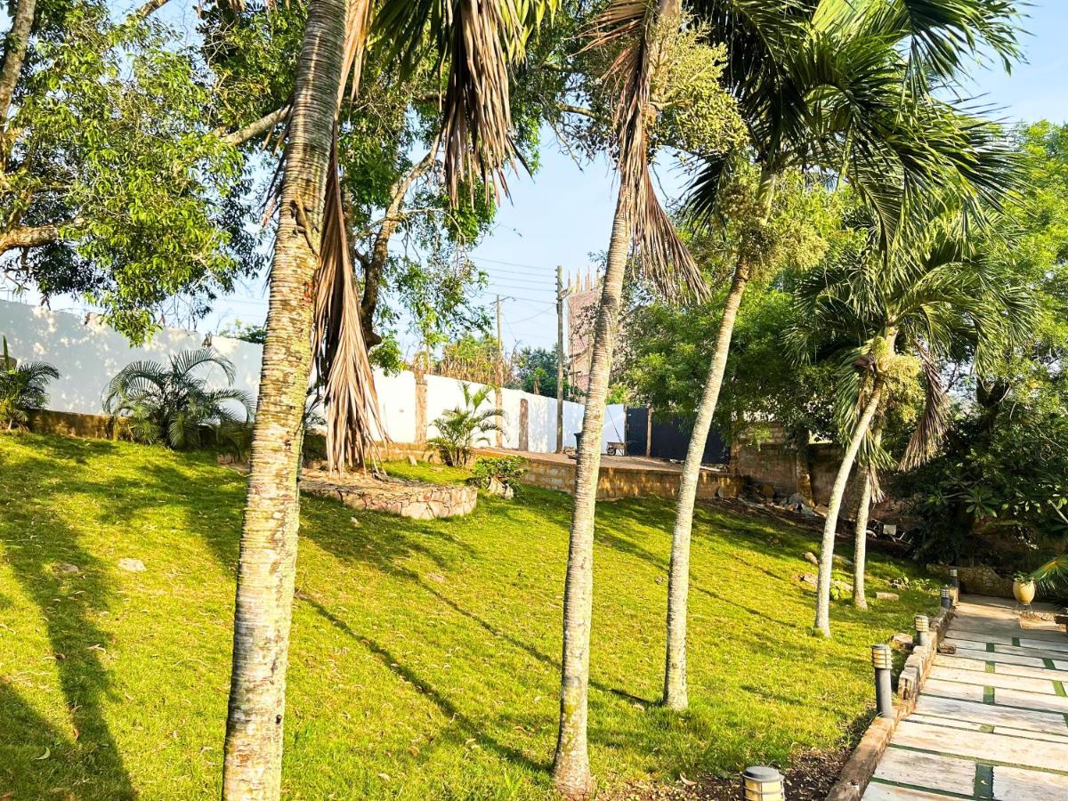 The Hideaway - B&B Aburi