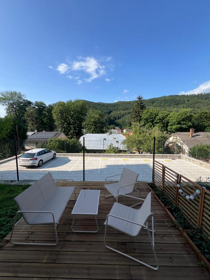 Apartman Anjel Teplice - Bed and Breakfast Trenčín