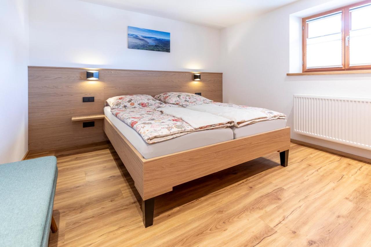 Appartamento con 2 Camere da Letto e Terrazza