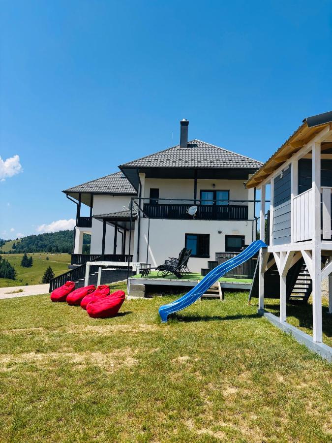 Tihuța Village - B&B