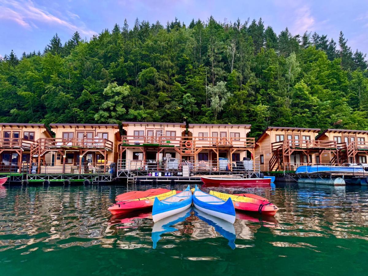 Holiday Bicaz Bungalows On The Lake - B&B Bicaz