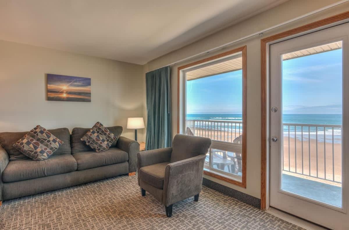 Family Suite - Sleeps Six - Ocean View & Beach Access - Pool & Hot Tub - Ferienwohnung Lincoln City