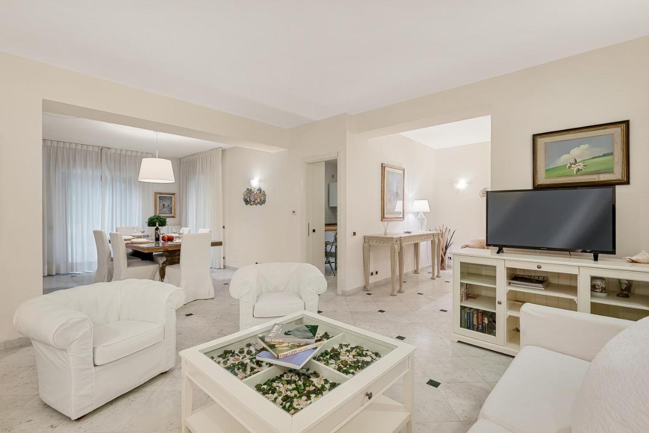GOLDEN LUXE - Classic 3 Suites sul mare Marmo di Carrara design - B&B Marina di Pietrasanta