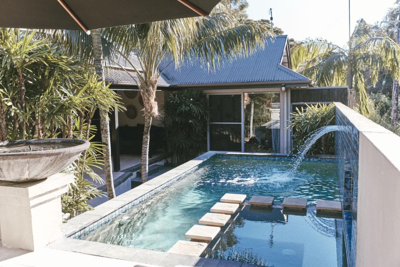 Grand Luxe Villa - 2 Bedroom Retreat with Pool and Spa. - Chambres d’hôtes Byron Bay