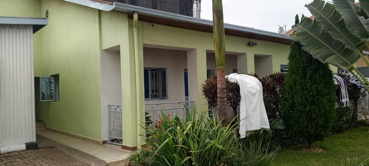 The Peace Guest House - Ferienwohnung Kigali