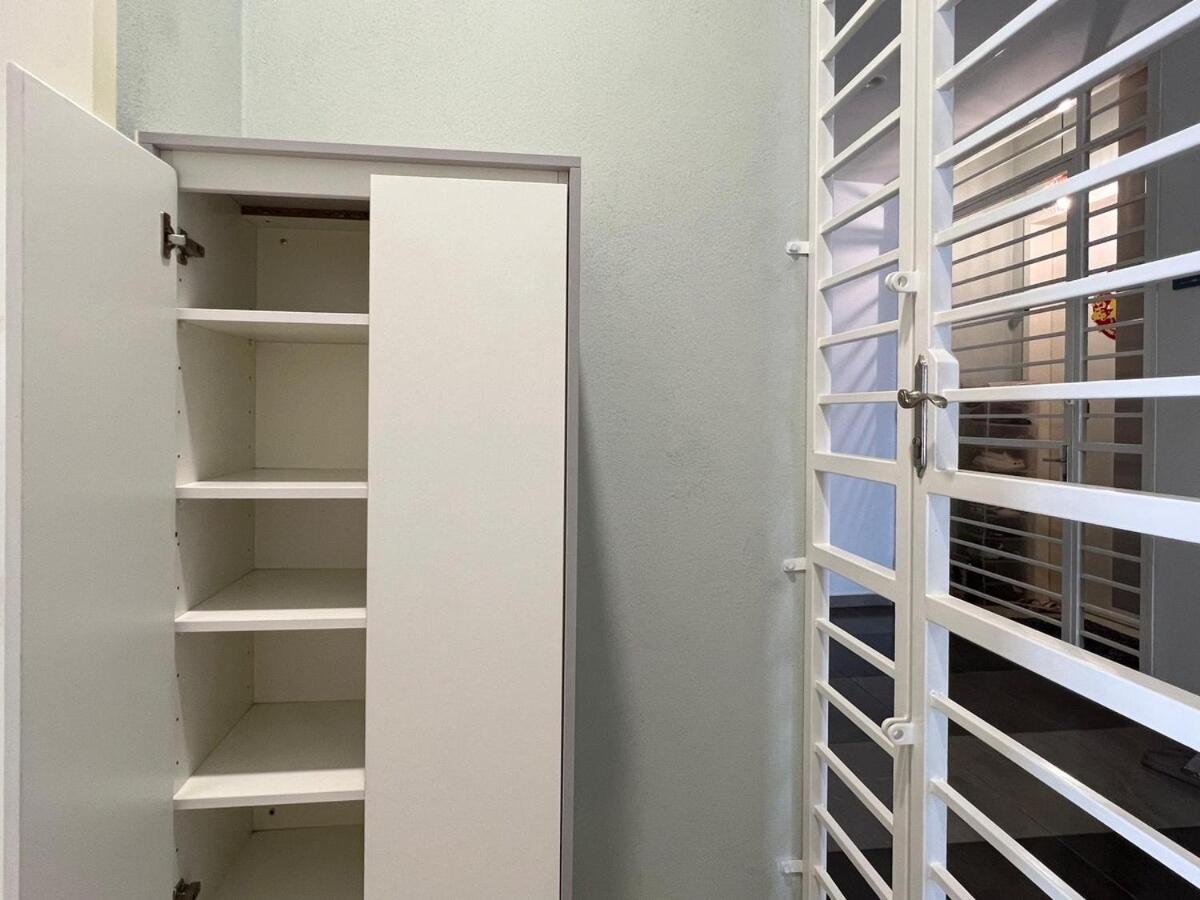 Doorstep Sunway BRT Station!5min to Pyramid! - Chambres d’hôtes Subang Jaya