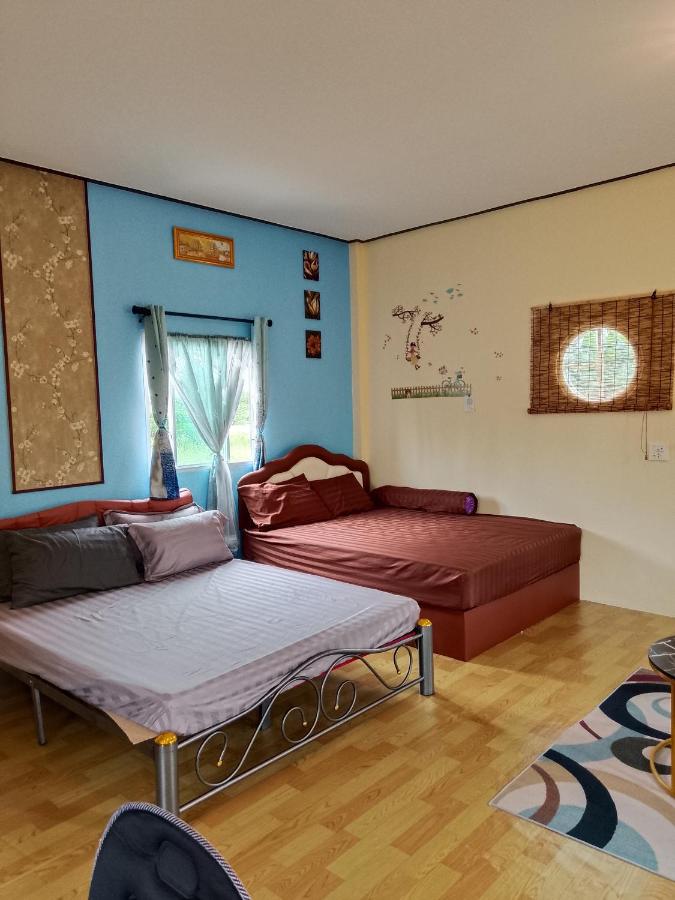 บ้านริมน้ำอุ่นรัก - B&B Ban Na Kai