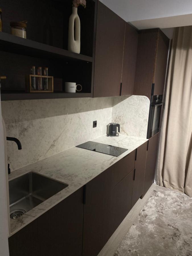 Deluxe Apartment 1 - Bed and Breakfast Gjilan