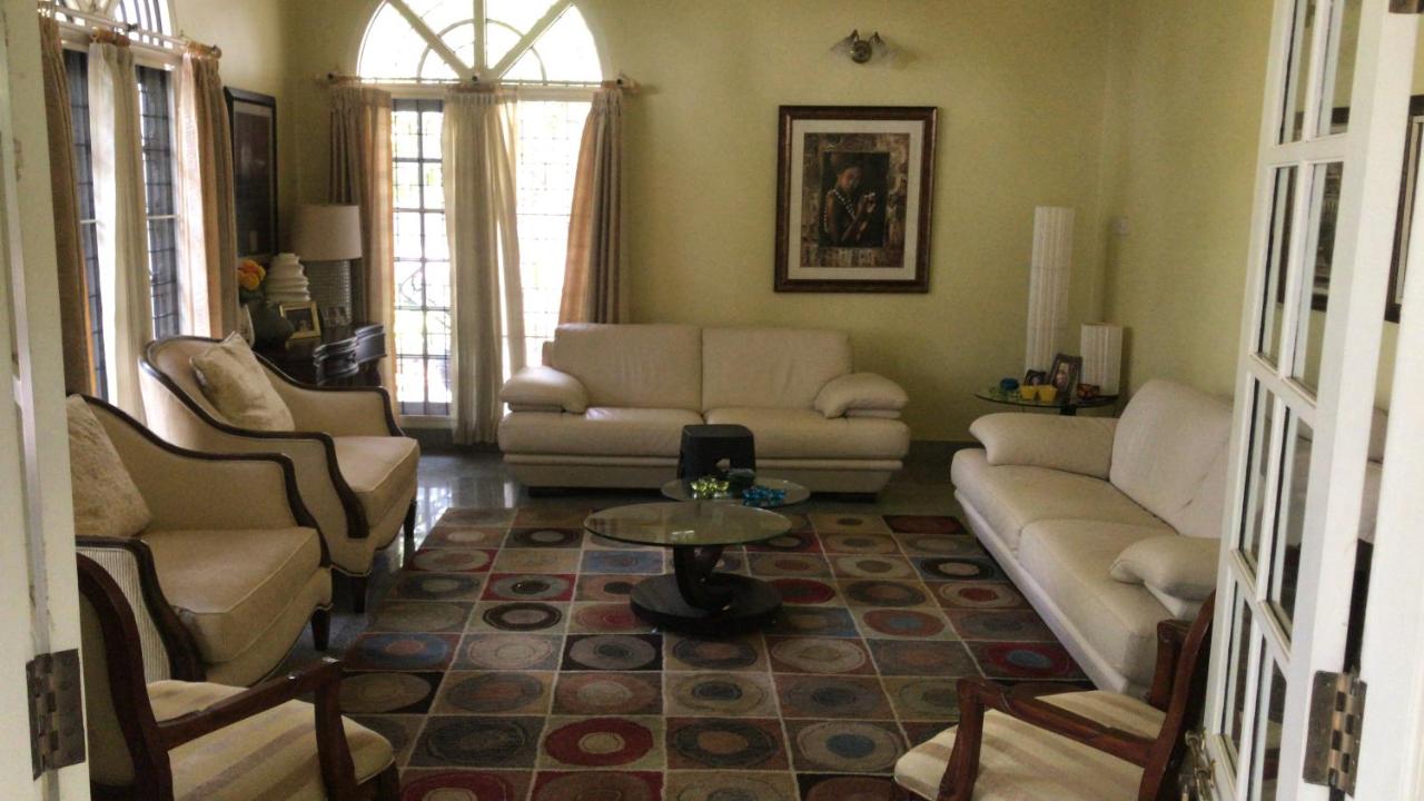 FOURWINDS Bungalow - B&B Kozhikode