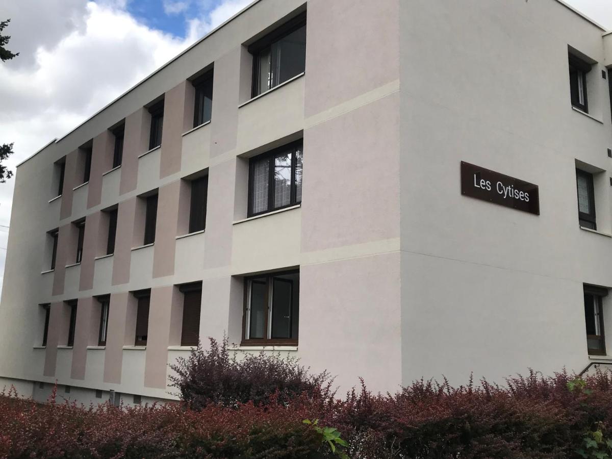 Chambres vert bâtiment les cytises 11 ou 13 rue de la motte Nevers 58000 - B&B Nevers