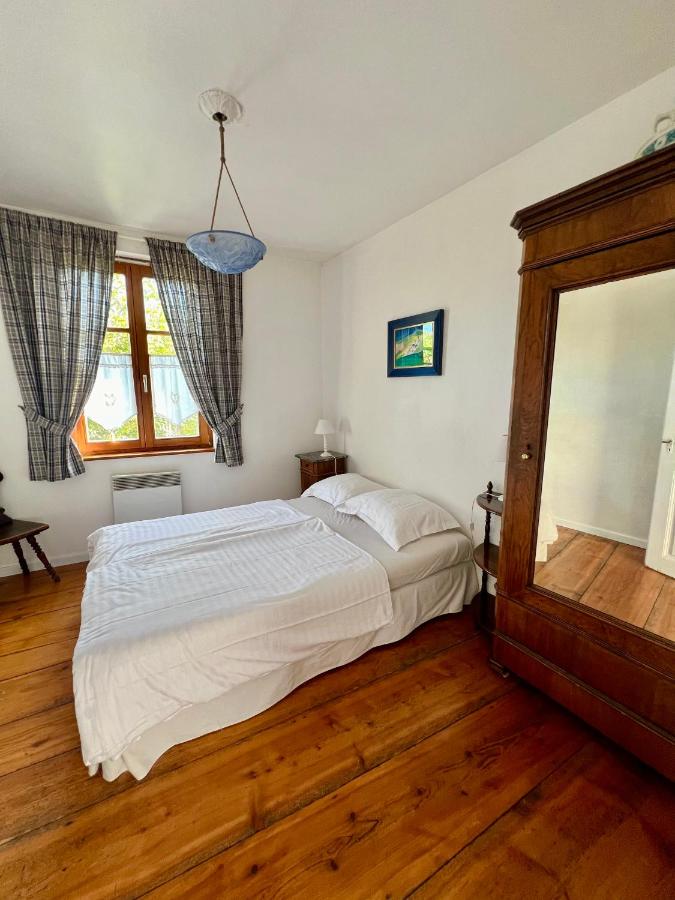Apartment with Garden View