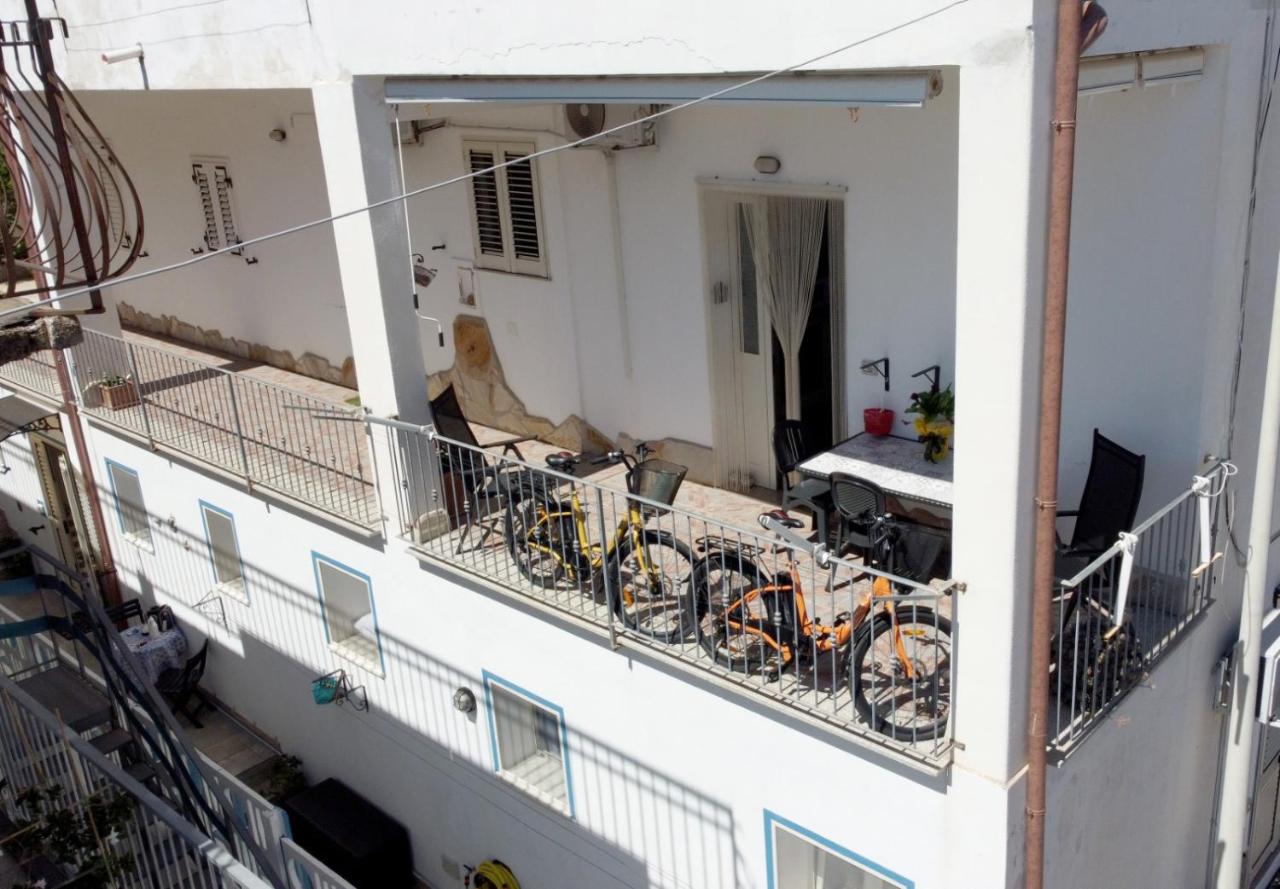 5 min front the beach - Cala luna house - Bed and Breakfast Cala Gonone